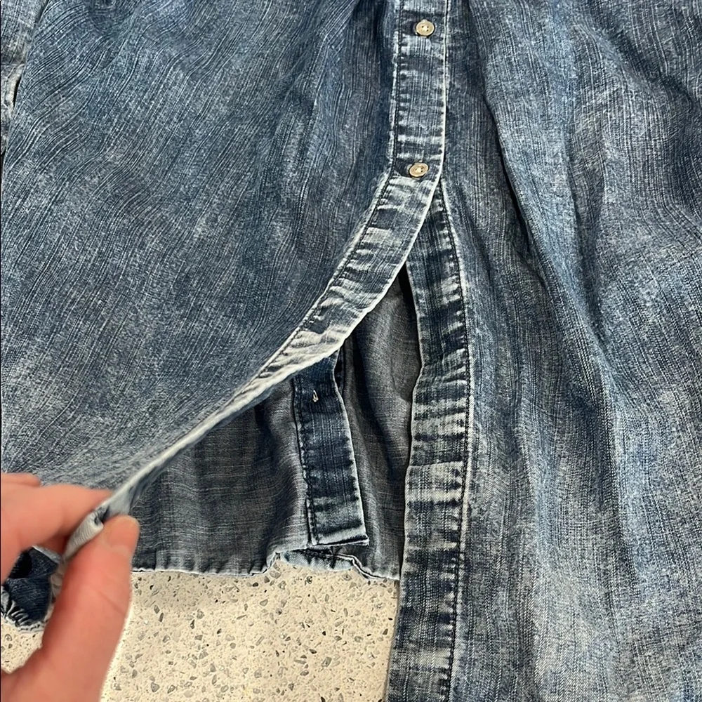 Cloth and Stone Denim Button-Up Shirt - Picture 8 of 8